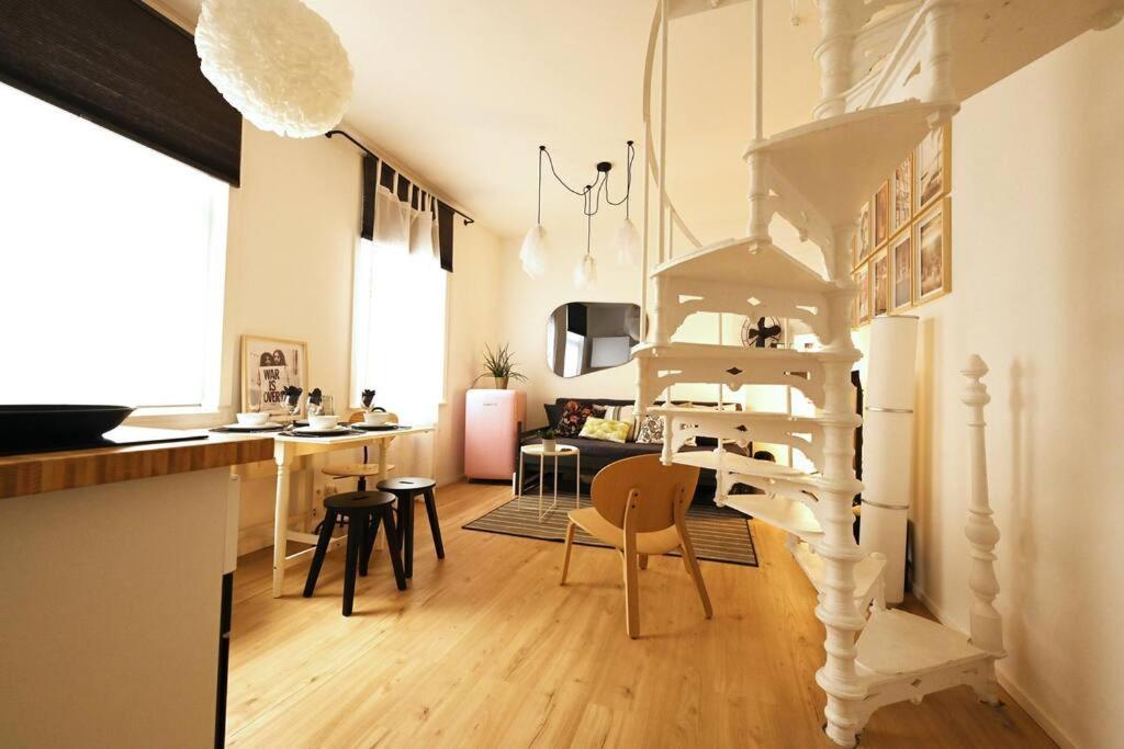 Stylish Duplex In The Heart Of Brussels Centre公寓 外观 照片